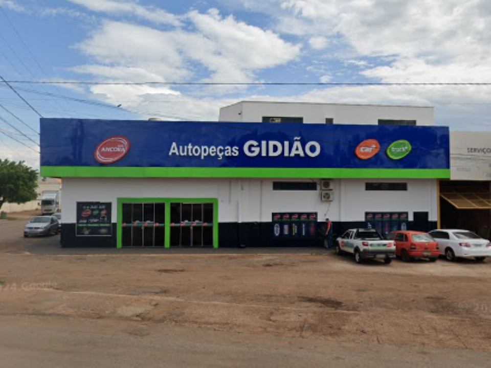 Fachada da loja Gidião Auto Peças em Jaciara-MT